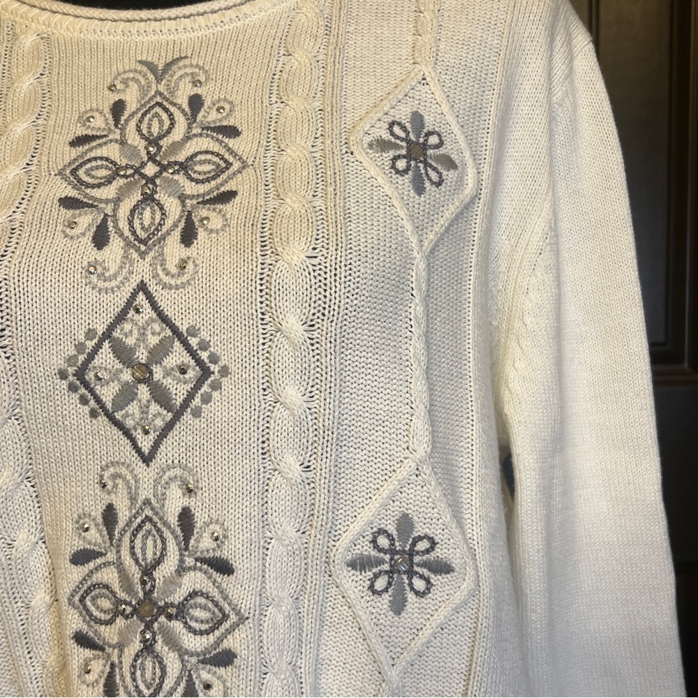 ALFRED DUNNER Sweater with Embroidered Design, Size Medium - Picture 3 of 6